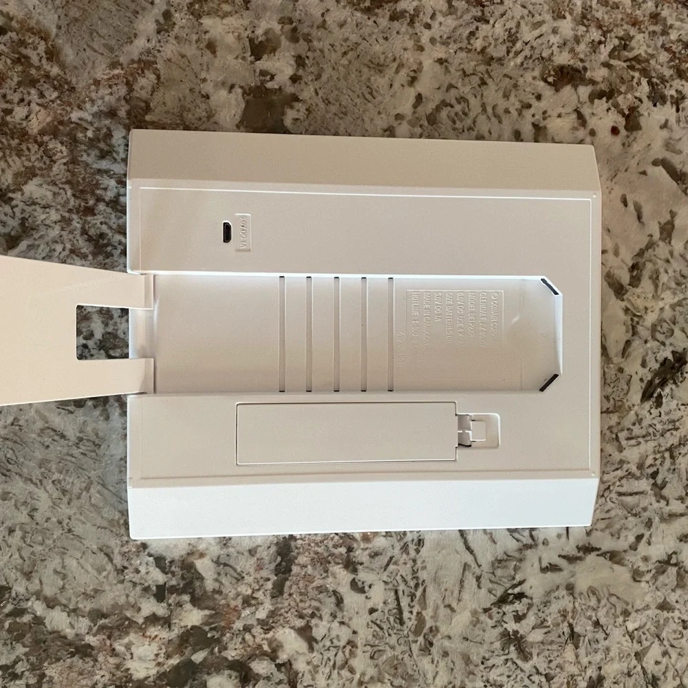 Conair LED Lighted Mirror 1X Magnification 3 Light Settings